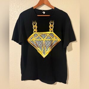 Gold Diamond Chain Print Graphic Tee